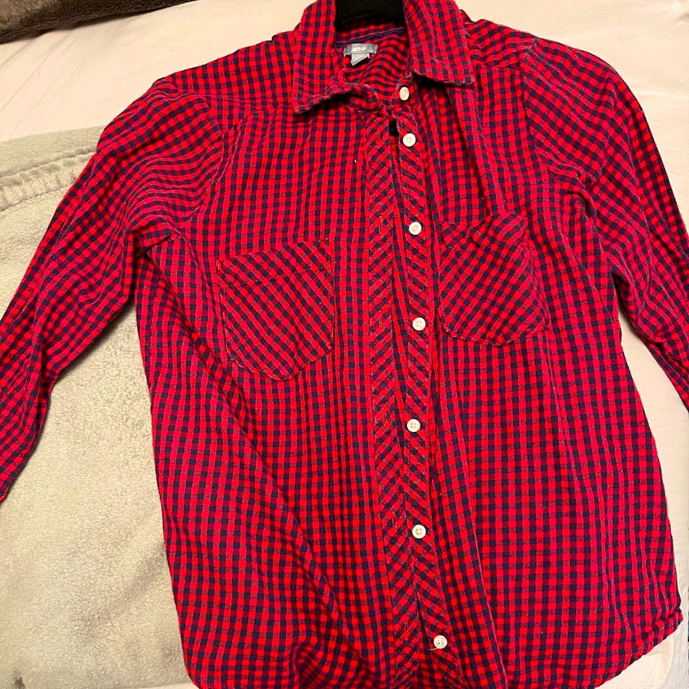 Aerie red and navy checkered flannel
